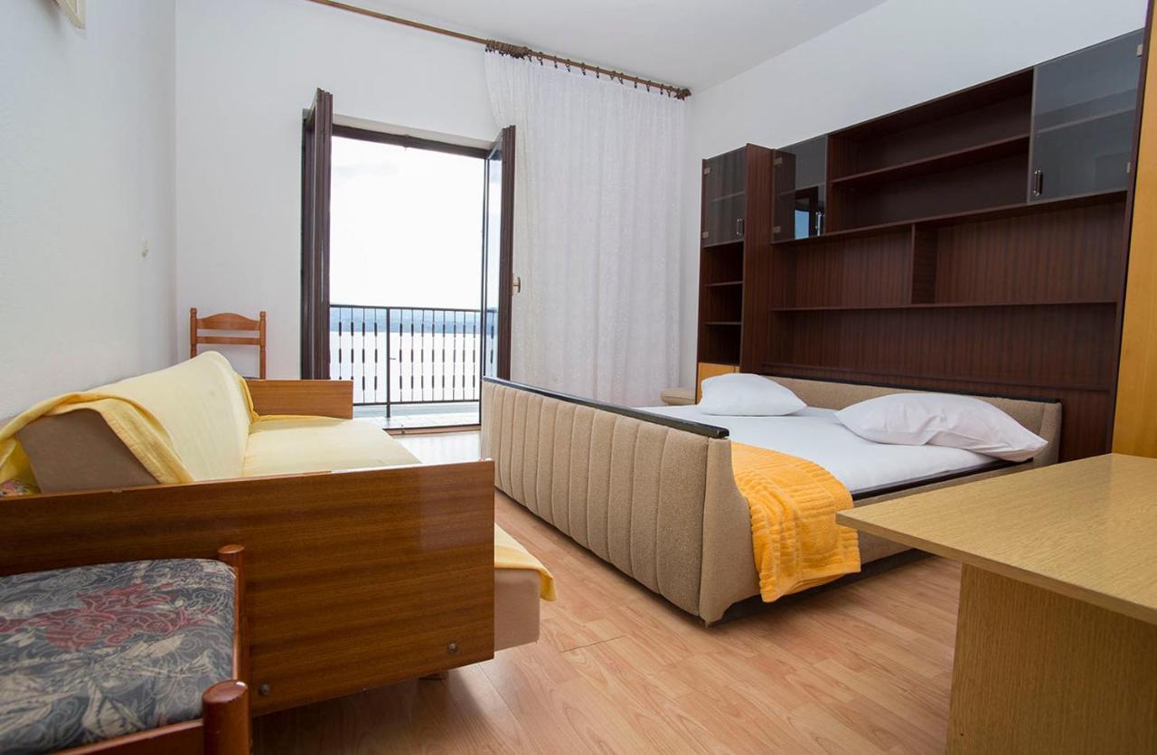 Stanici Beach Apartments Omis Exterior photo